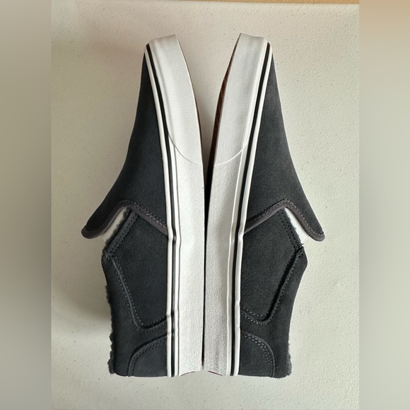 NWT. Vans® Asher Men's Suede Slip-On Shoes Size 11.5 - Picture 2 of 13